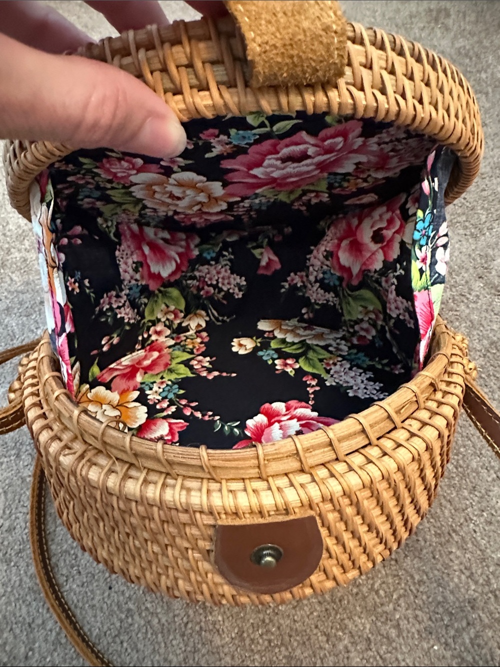 Woven Round Straw Crossbody Bag in Natural Brown - Picture 4 of 10